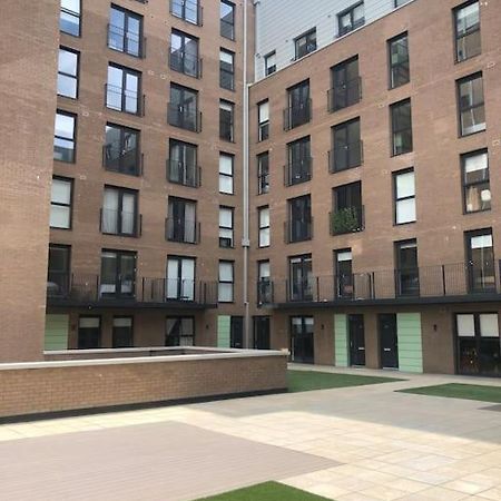 3 Bedroom Apartment Free Parking 曼彻斯特 外观 照片
