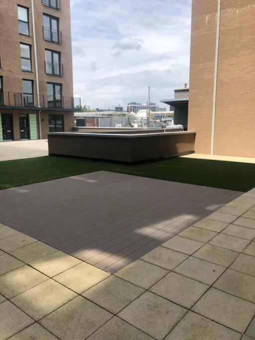 3 Bedroom Apartment Free Parking 曼彻斯特 外观 照片
