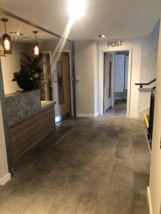 3 Bedroom Apartment Free Parking 曼彻斯特 外观 照片